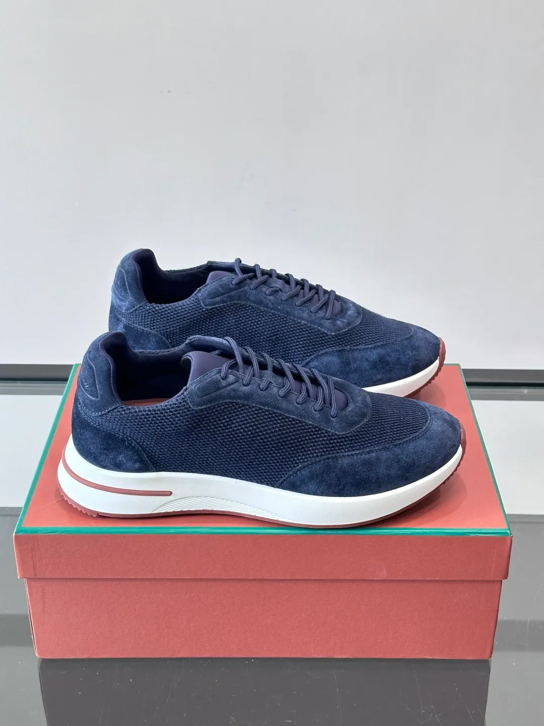 Men's men's shoes 💰p580 "Loro men's shoes 💰pian＊" Week End Walk series sports shoes, using exclusive raw materials, mesh upper + suede stitching, breathable and comfortable, rubber soles with strong grip, suitable for commuting and casual outings. Low-key high-end gray tone, versatile suit or casual wear, size: 39-44 (customized at 38.45.46)